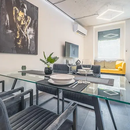 Unique Apartman