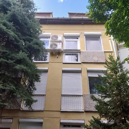 Unique Апартаменти *